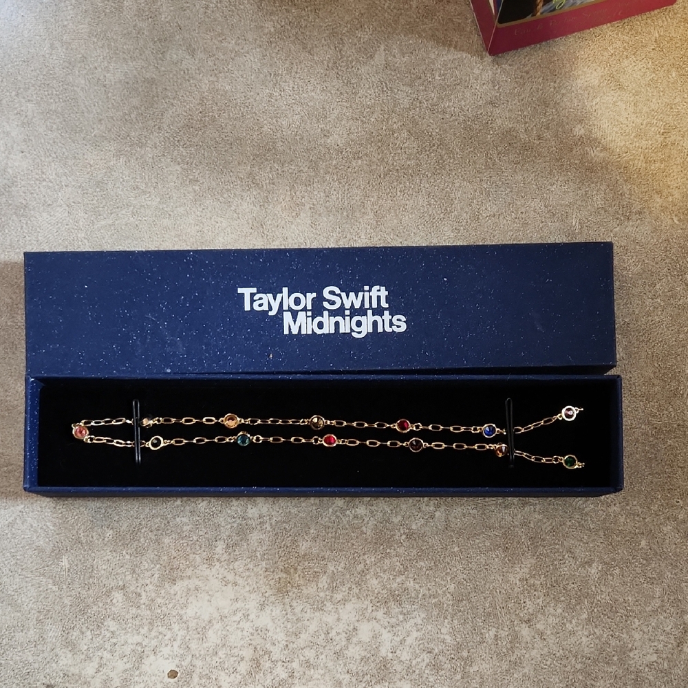 Taylor Swift Midnights Gold Chain Bracelet